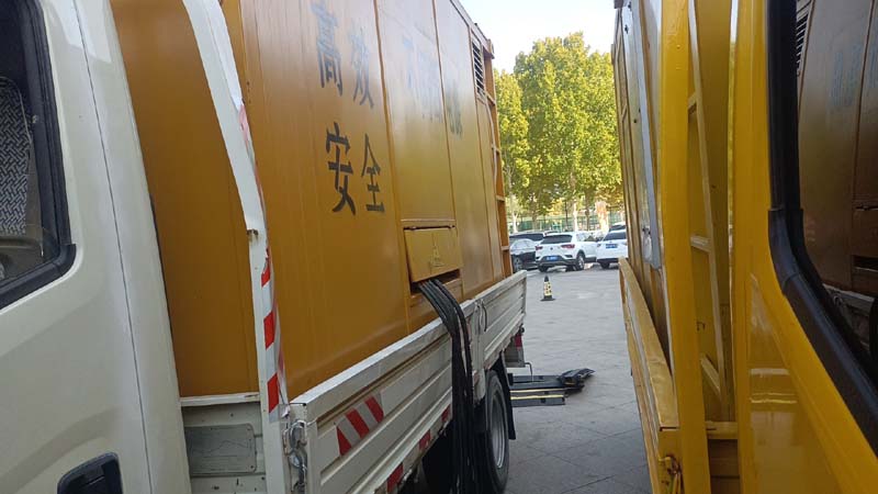 资中如何判断柴油发电机组和UPS电源的切换时间是否符合要求？