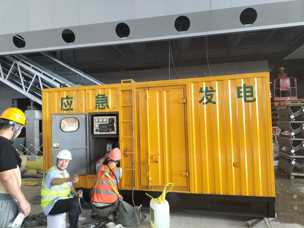 资中怎样判断空气滤清器是否需要更换？